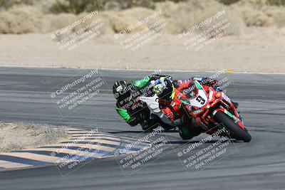 media/Dec-07-2025-CVMA (Sun) [[3e7d2de5dc]]/Race 7-Formula Lightweight Twins Shootout/